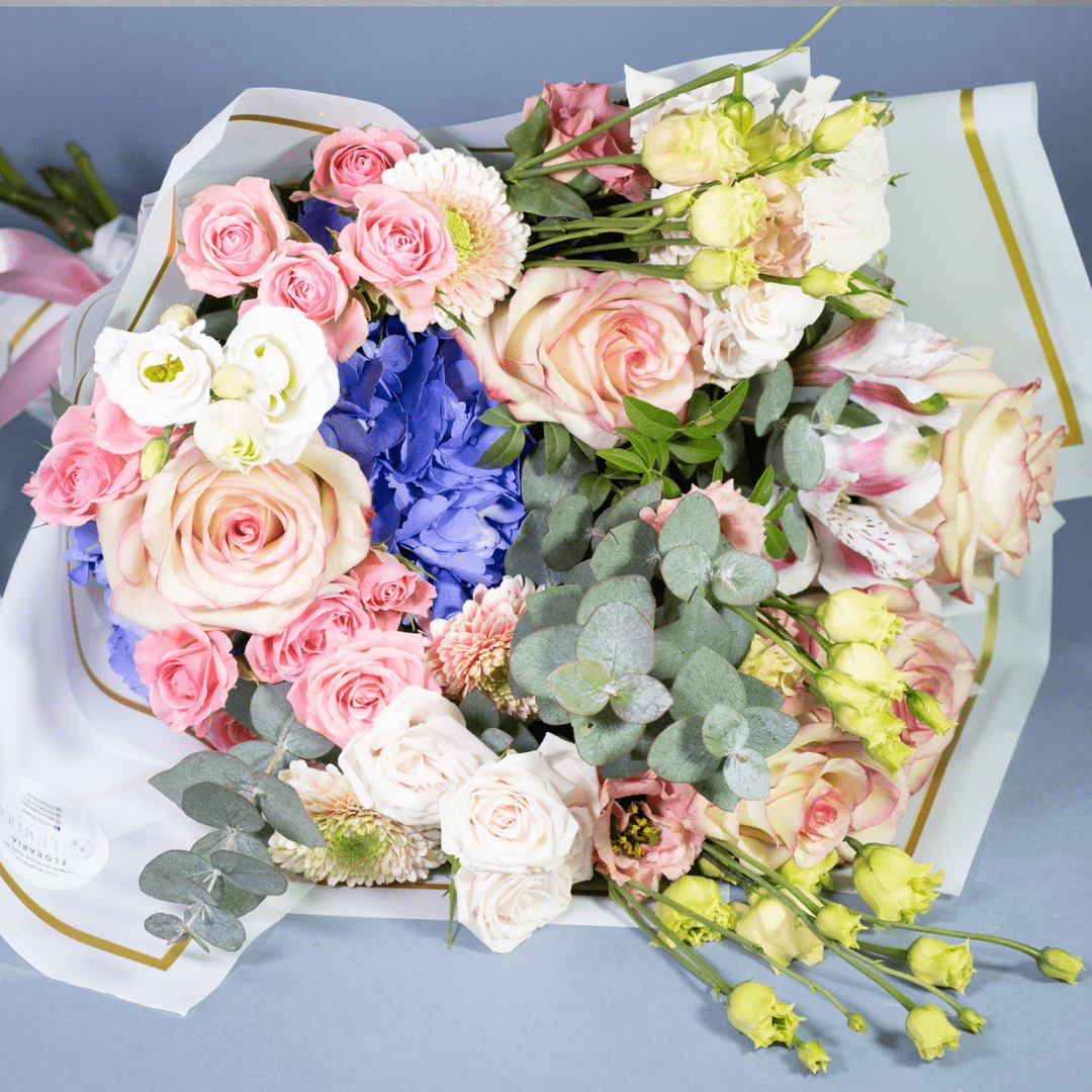 AMM13.1-min.png Buchet mix de flori - imagine 1