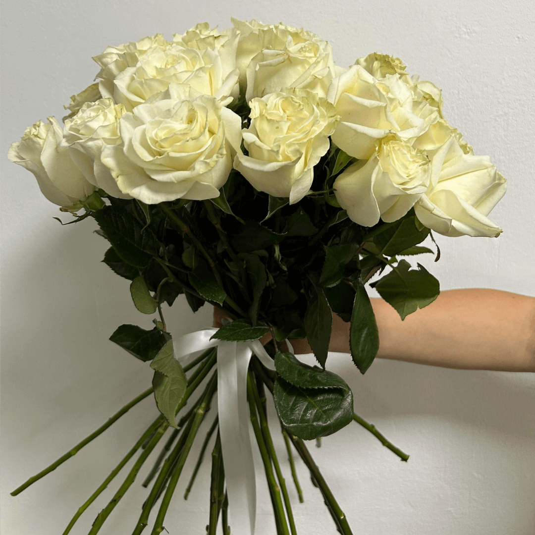 AMM19.1.png Buchet 15 trandafiri albi - imagine 1