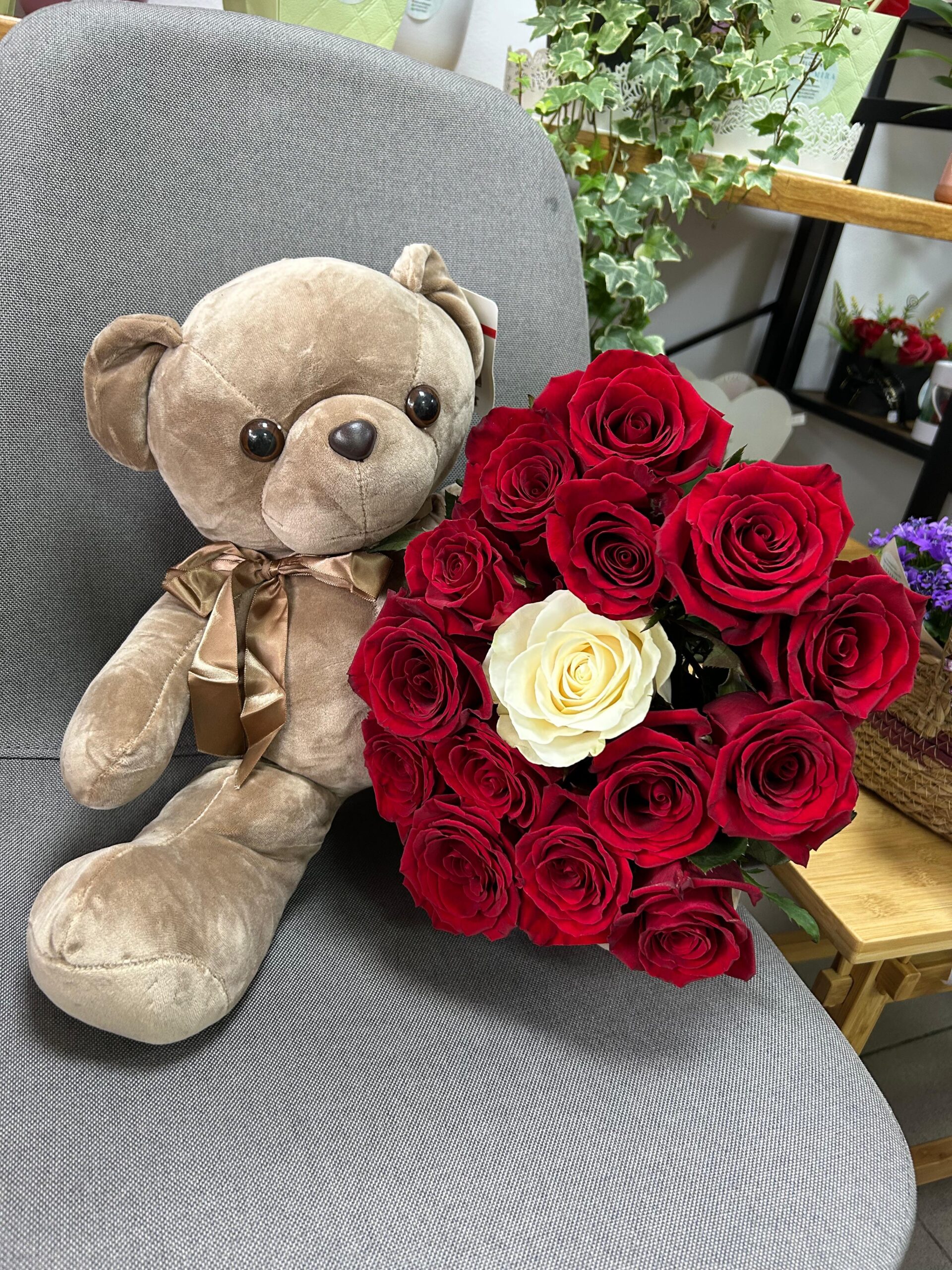 AMM64.1-scaled-1.jpeg Buchet "I love you!" - imagine 1